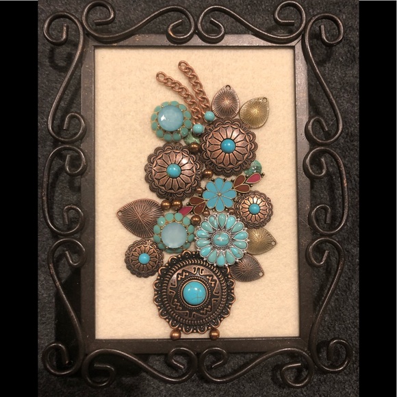 FRAMED JEWELRY ART COLLAGE IN VINTAGE FILIGREE FRAME HANDMADE UNIQUE OOAK 🎁 - Picture 9 of 14